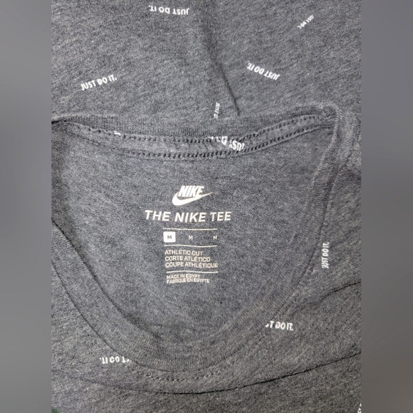 Gray Nike Tee - Picture 4 of 4